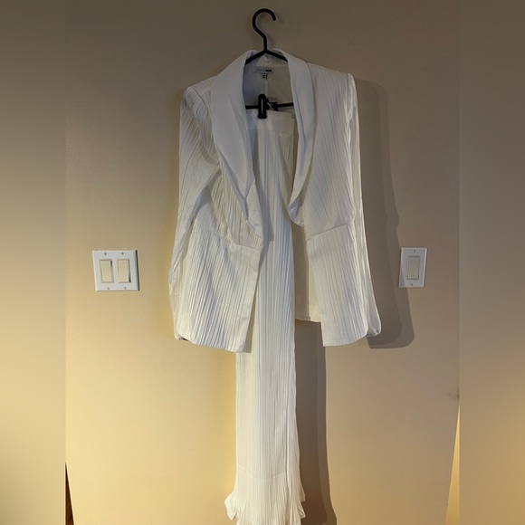 Fashion Nova full pantsuit set with belt - Picture 1 of 3